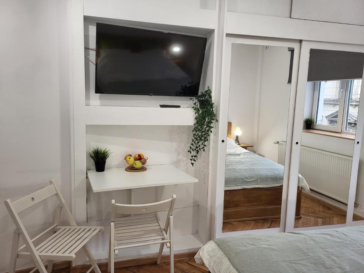 Cozy Old Town Apartments - Lipscani Bucureşti Ngoại thất bức ảnh